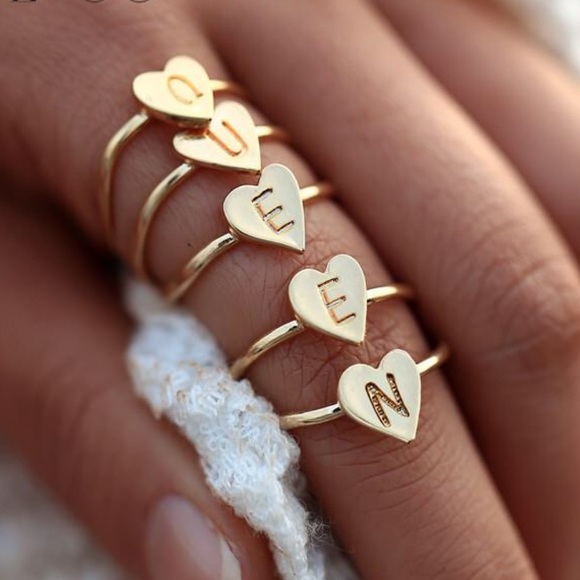 {KORTNEY} dainty initial heart ring - Picture 2 of 4